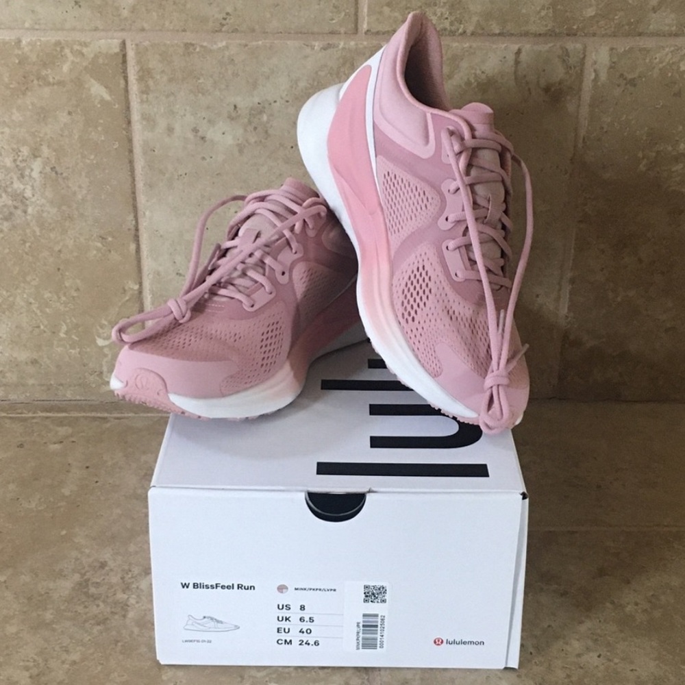 Lululemon Women’s BlissFeel Running Shoes - Picture 1 of 9